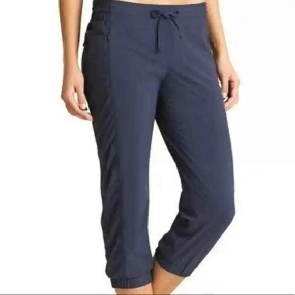 Athleta Pants & Jumpsuits 25 Athleta La Viva Crop Jogger Poshmark
